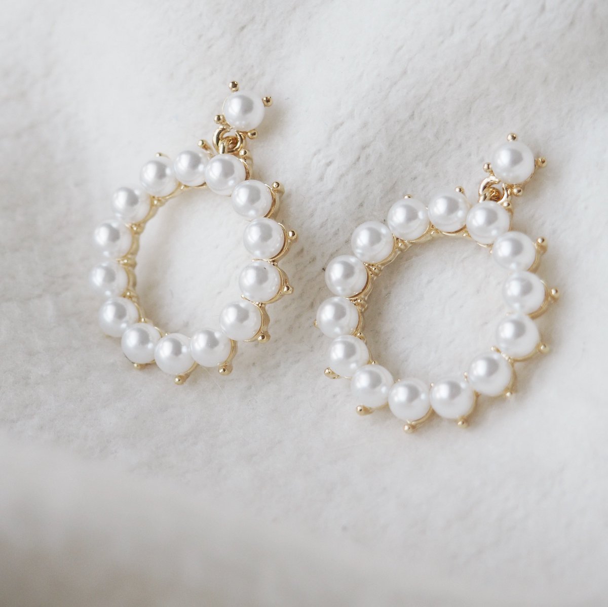 myrocksbox's tweet image. Showing off our winter (pearly) whites in a major way this season. Who&apos;s with us?