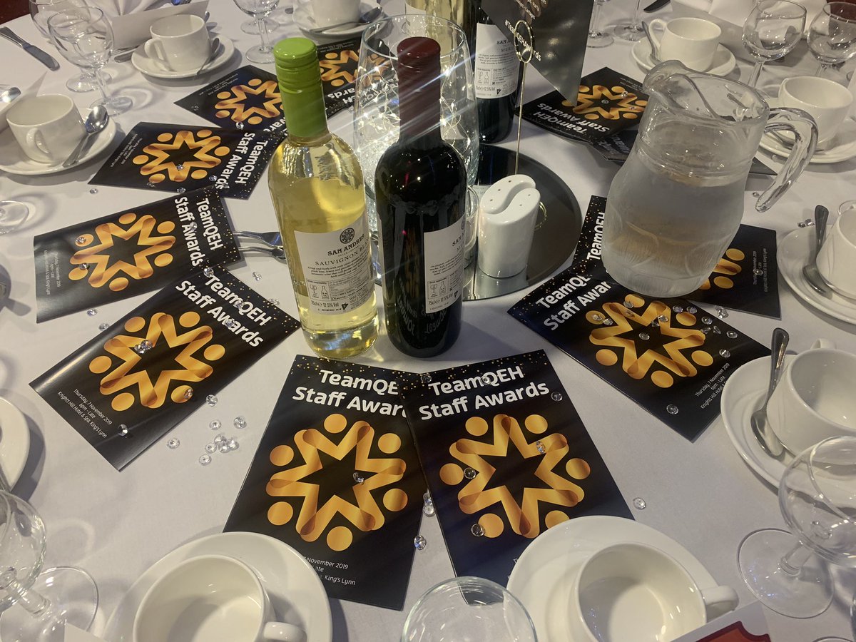 Raidonamiel's tweet photo. Amazing Awards Night #TeamQEHAwards https://t.co/EBCXGZEc8S