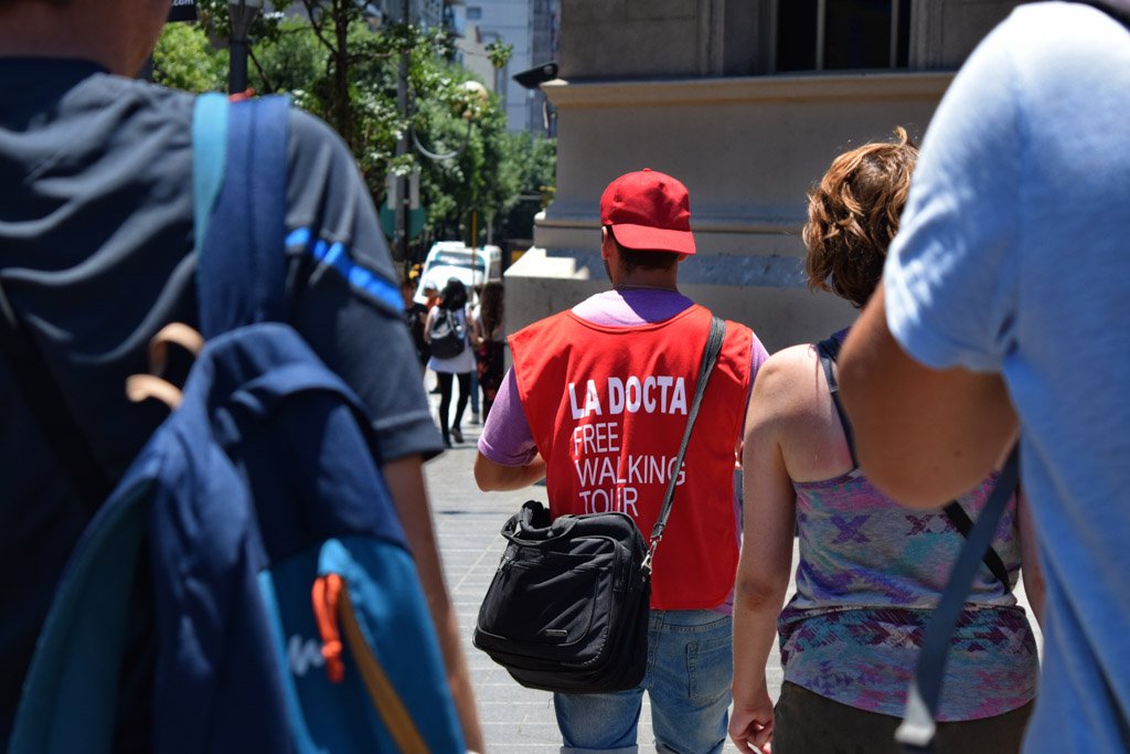 ¿Sabías que hay unos tours 'gratis' por la ciudad de Córdoba que se hacen a pié? Conocé todo sobre los #FreeWalkingTours en infodecordoba.com.ar/free-walking-t…