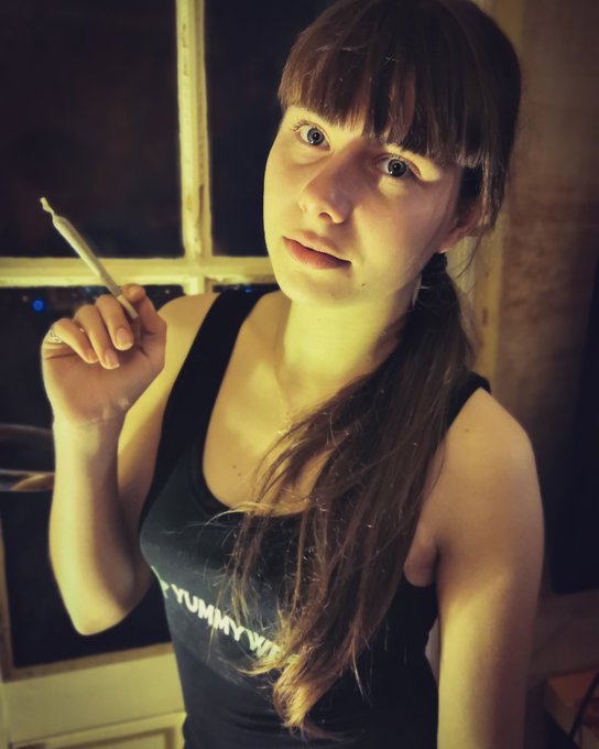 . @yummyweed_co 🚬 https://t.co/aInorvP6xA<a class="tags" target="_blank" title="On Twitter" href="/?out=eyJ0eXAiOiJKV1QiLCJhbGciOiJIUzUxMiJ9.eyJpYXQiOjE3MjkyNzkxODksImlzcyI6InR3cG9ybnN0YXJzLmNvbSIsIm5iZiI6MTcyOTI3OTE4OSwiZXhwIjoxNzYwODE1MTg5LCJyZWRpcmVjdF91cmwiOiJodHRwczovL3R3aXR0ZXIuY29tL3l1bW15d2VlZF9jbyJ9.AKu9xiA-6xMUdc1__l50otF7zvpY-ed8E83rr8DmJK38ncpIDQ3IXYEi8Fkkml-XZLF5CFfWgi-sHFvvgNT-1g">@yummyweed_co</a><a href="/tag/mlrgirls"class="tags"><span>#mlrgirls</span></a>