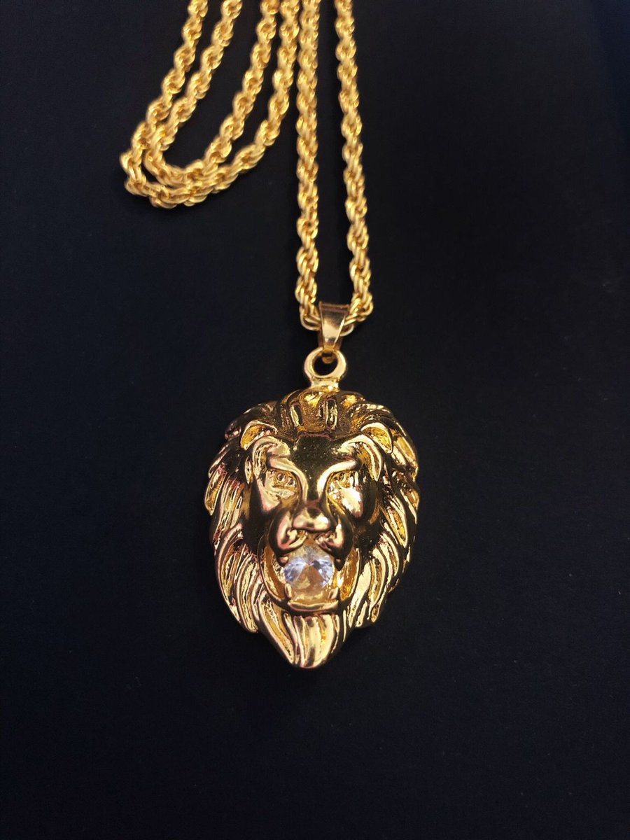 HenriTalamasca's tweet image. "Happy birthday to my maker and saviour.. I am glad to be yours and that you chose me. Have a beautiful birthday, Lestat. I hope you like my gift for you."

{@Gentleman_Death}