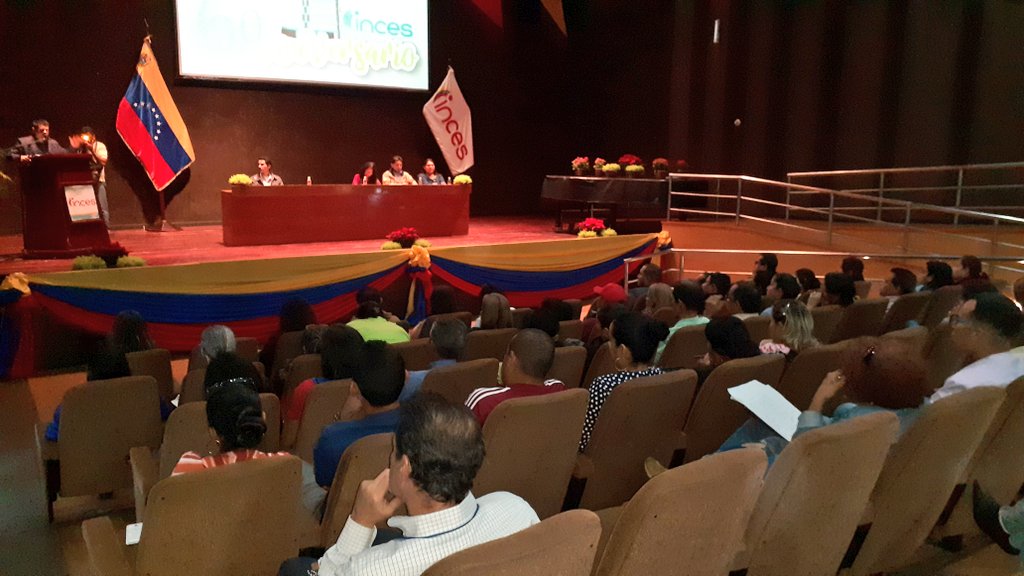 WuikelmanAngelP's tweet photo. Lucharemos por la homologación de sueldos y salarios de nuestros maestros del Programa de Unidades Educativas 
#FIlvenLeerEsVivir https://t.co/g5ot5NGpIQ