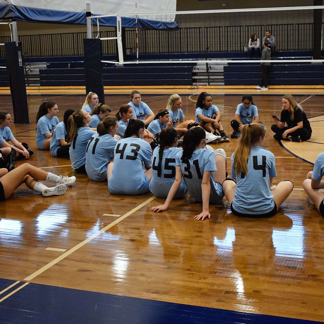 FCAForceVB's tweet image. The best way to start, with a devotional and a prayer #FCAForceVB