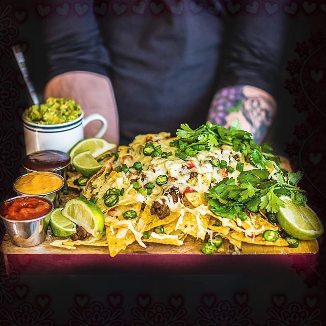 HowGourmet's tweet image. NACHO SUNDAY. Can we please make #nachossunday a thing?… howtobecomeagourmet.ketorecipesnow.com/nacho-sunday-c…