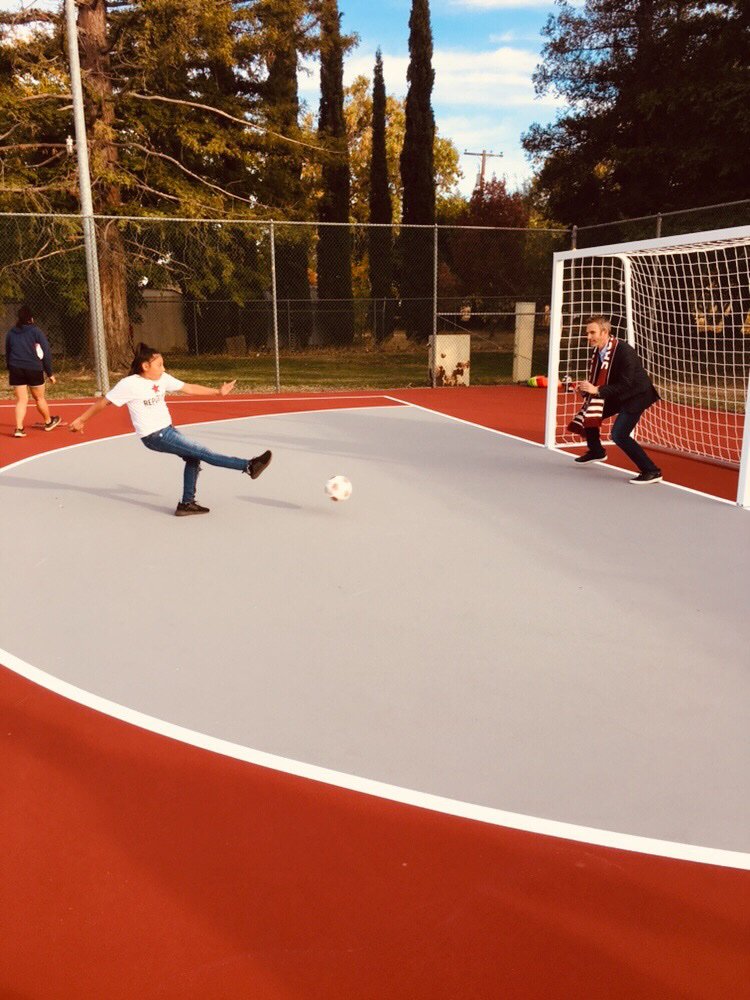 La Familia Counseling Center (@saclfcc) on Twitter photo Thank You <a href="/SacRepublicFC/">Sacramento Republic FC</a> , @JaySchenirer , <a href="/BankofAmerica/">Bank of America</a> , <a href="/JessieRyanSac/">Jessie Ryan</a> and the <a href="/officialSCUSD/">Sac City Unified</a> for the Maple Park Courts At our Maple Neighborhood Center. Our Youth will put them to Great use!! #SacLFCC #lfccyouthvoice Thank You <a href="/SacRepublicFC/">Sacramento Republic FC</a> , @JaySchenirer , <a href="/BankofAmerica/">Bank of America</a> , <a href="/JessieRyanSac/">Jessie Ryan</a> and the <a href="/officialSCUSD/">Sac City Unified</a> for the Maple Park Courts At our Maple Neighborhood Center. Our Youth will put them to Great use!! #SacLFCC #lfccyouthvoice