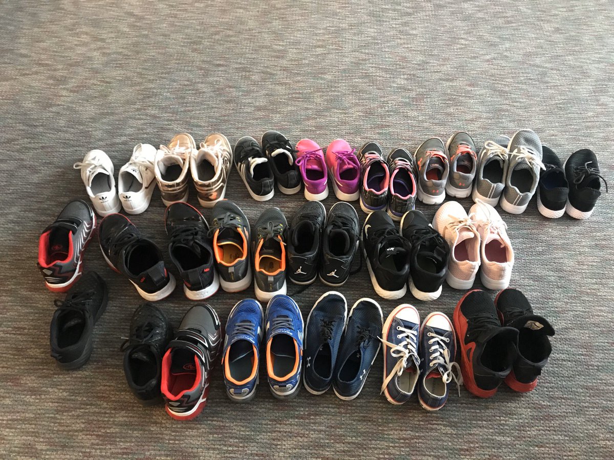 maxine_dibert's tweet image. #snowday #thirdgrade #fnsbsd all shoes off snow boots on!!!