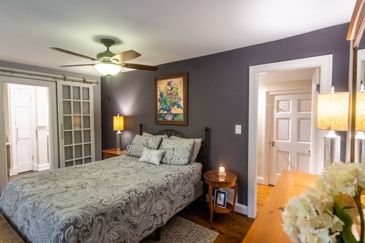 HomeAvon's tweet photo. Whoever said "you snooze, you lose," has clearly never slept in a room this beautiful. https://t.co/brrj3kVyY7
