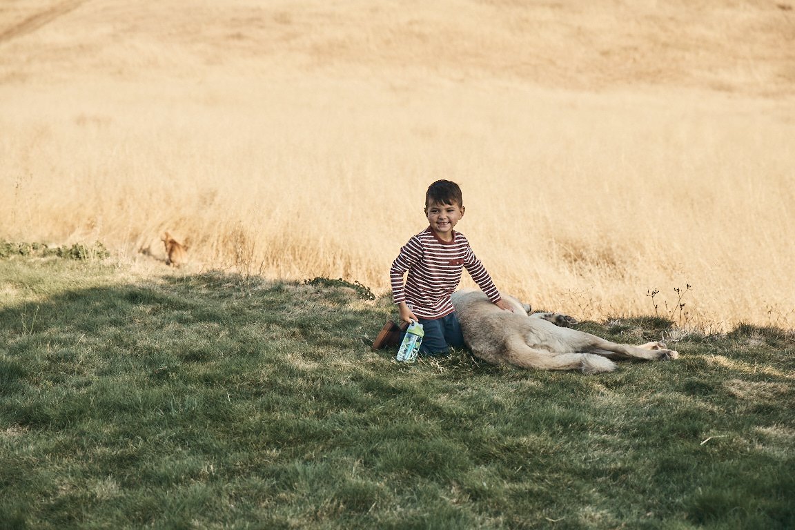 Keep your explorer hydrated wherever you go with our Eddy Kids Bottle! What are your family's travel plans for the upcoming holidays? camelbak.com/en/bottles/kids #camelbak #gotyourbak #holidaytravel #ditchdisposable #getoutside