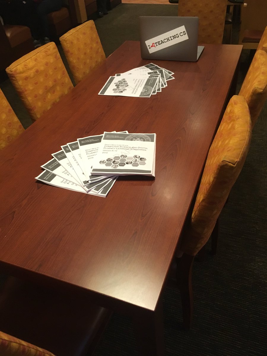 Ready to review New York State's Draft K-12 Computer Science &amp; Digital Fluency Learning Standards with colleagues from the Mid-Hudson Valley.

If you haven't checked them out and provided feedback, you have only 1 week left...

nysed.gov/curriculum-ins…