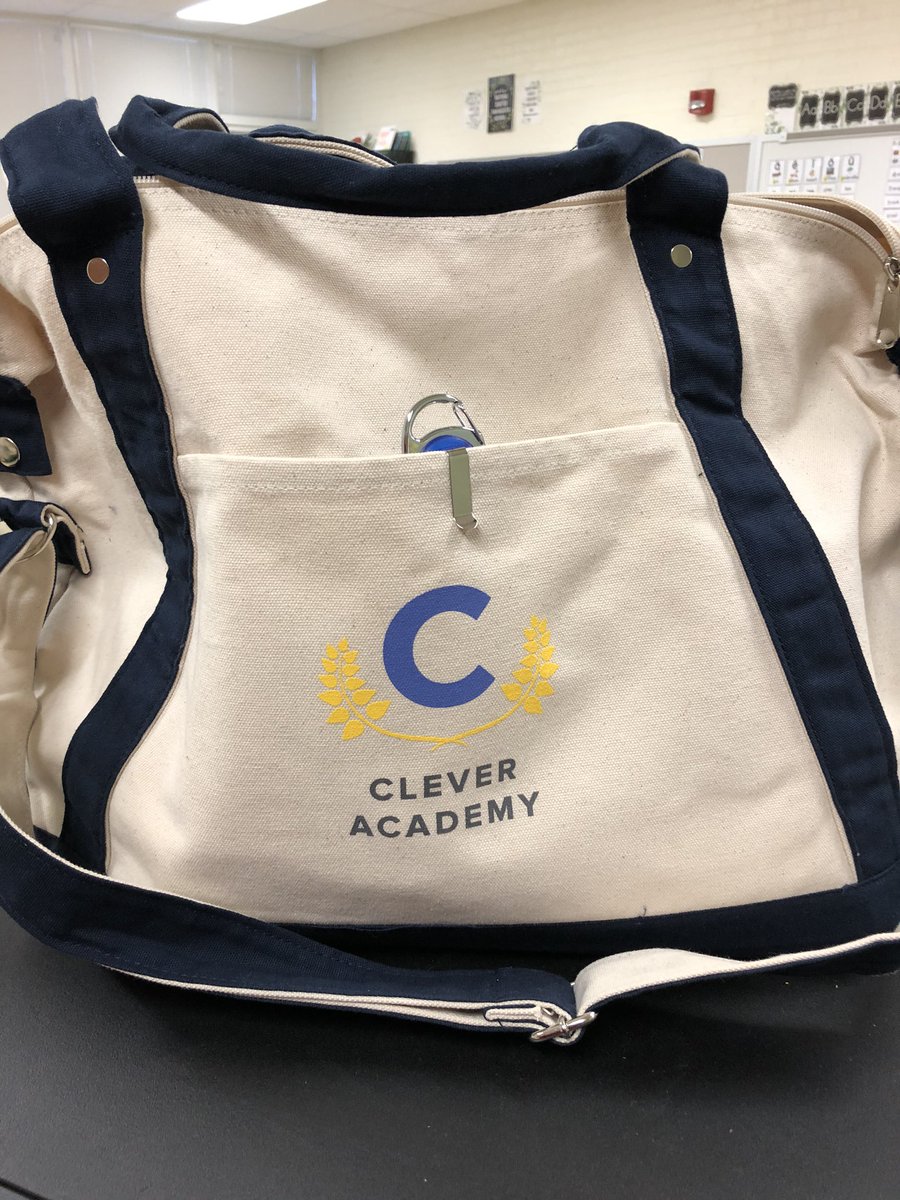 TNSheilaPeters's tweet photo. Love my new canvas bag from @clever for being one of the first 1,000 Admin Champions. Learned a few new helpful hints. All teachers and tech coaches should go through the academy to learn new tips and tricks. https://t.co/DyGOChh8j2
