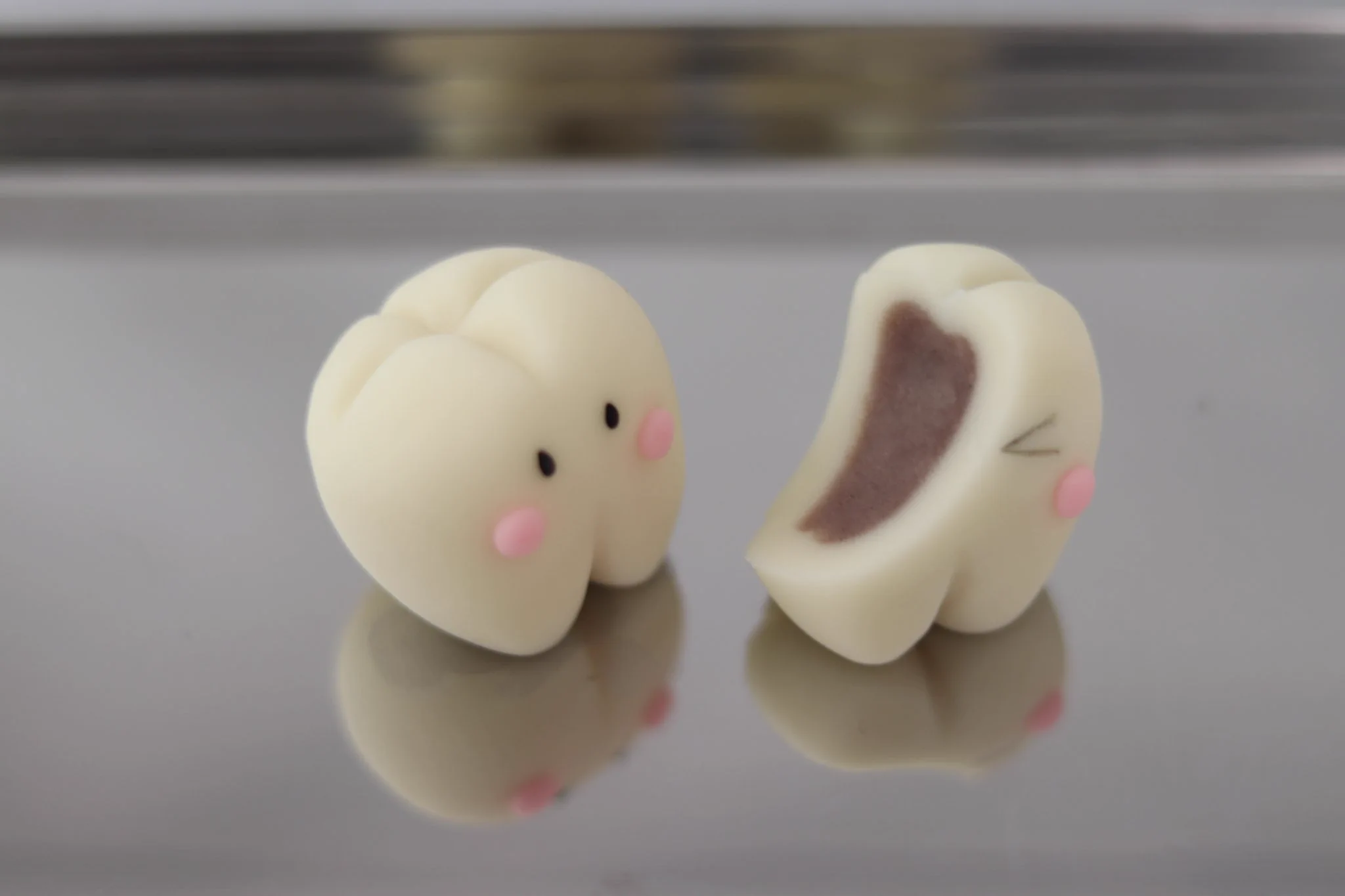 今日はいい歯の日！というわけで歯の和菓子が作られたそうだ‼