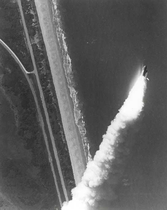 EIzOFY-XsAUZSFS?format=jpg&name=900x900