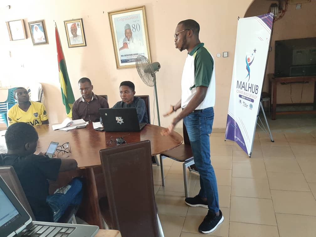 Hy_draxx's tweet image. Today, I had a remarkable experience @malhubng .A very brilliant enlightenment session, presented by @kenkarmah on #poemframework. It&apos;s a nice framework, every entrepreneur should try and get their hands on this. 
@TomiDee
#ThursdayMotivation 
#ThursdayThoughts 
#TheAfricaWeWant