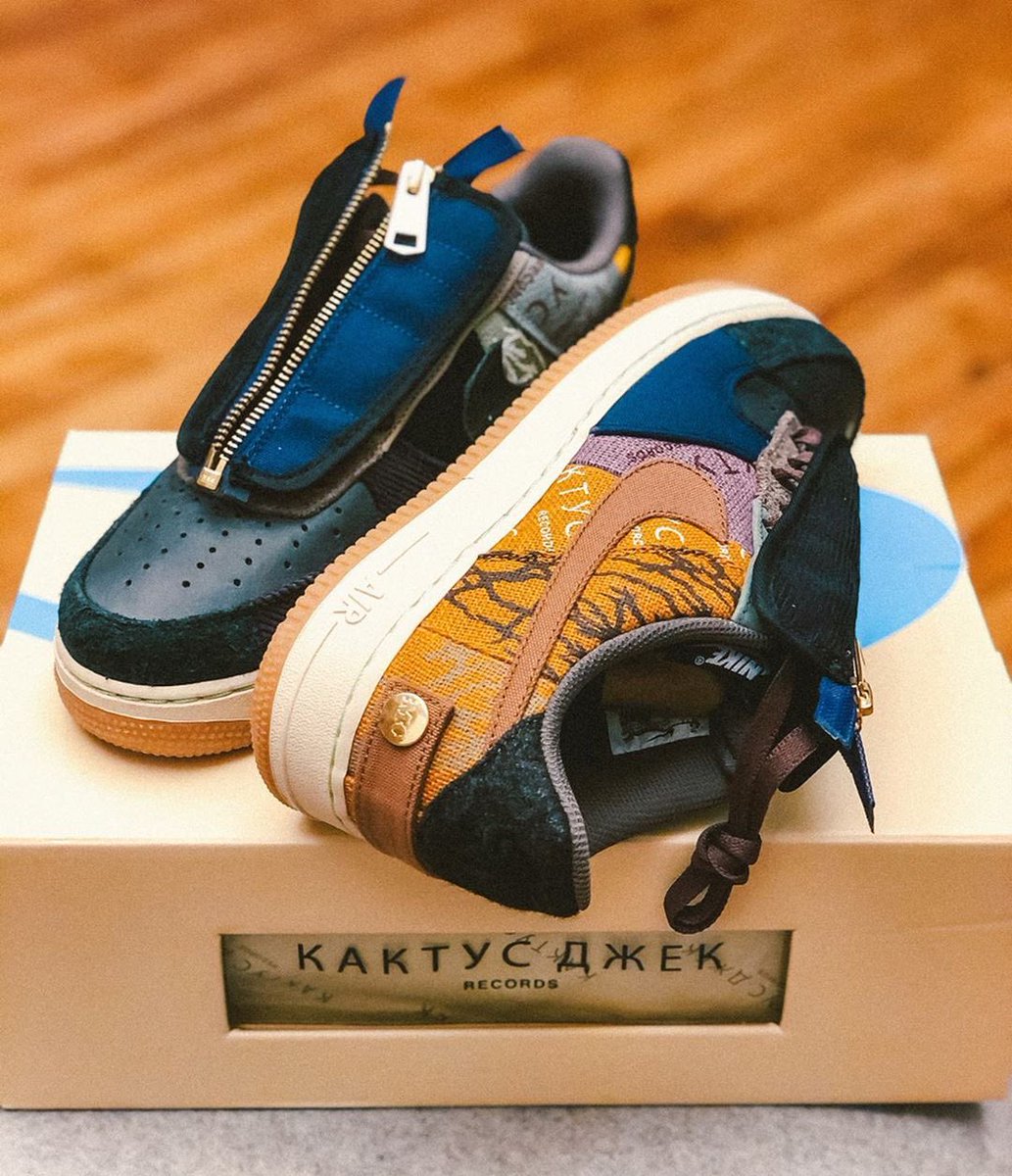 ComplexSneakers's tweet photo. A detailed look at La Flame’s next AF1 🔥🌵

📸: cran/IG https://t.co/eXrwusM4mD