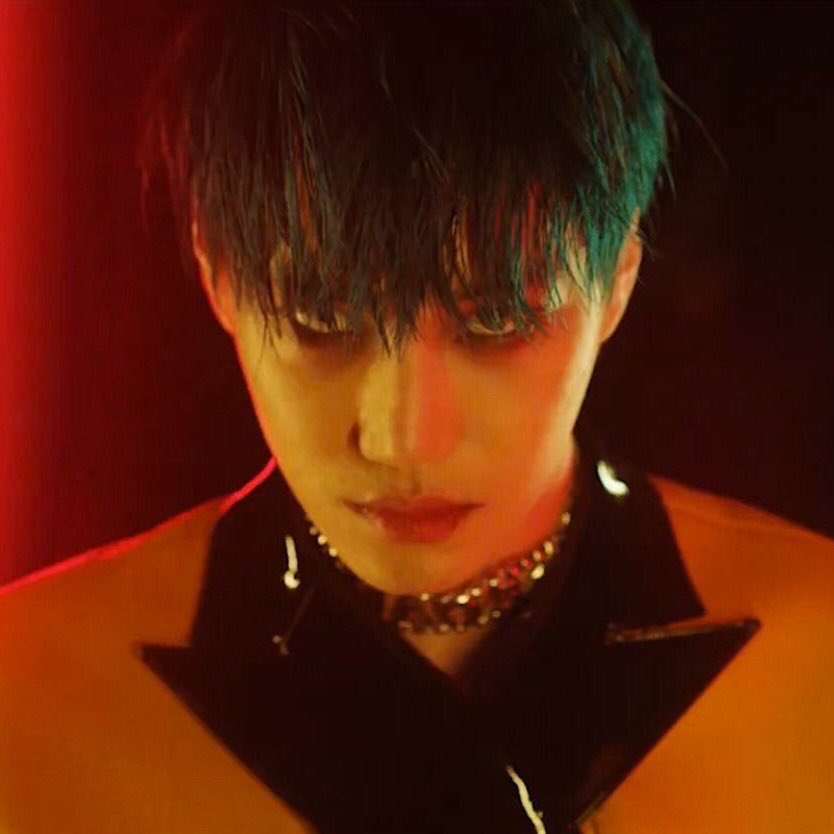 softstankai's tweet photo. kaistal!darkau
“who are you? you are not him.” she said focusing her eyes at the man infront of her. he laughs and something lights up in his eyes, “the question is you are who are you, mistress? i am him — or maybe not.”
#exodeux #fxredlight https://t.co/gcpnkJRBbX
