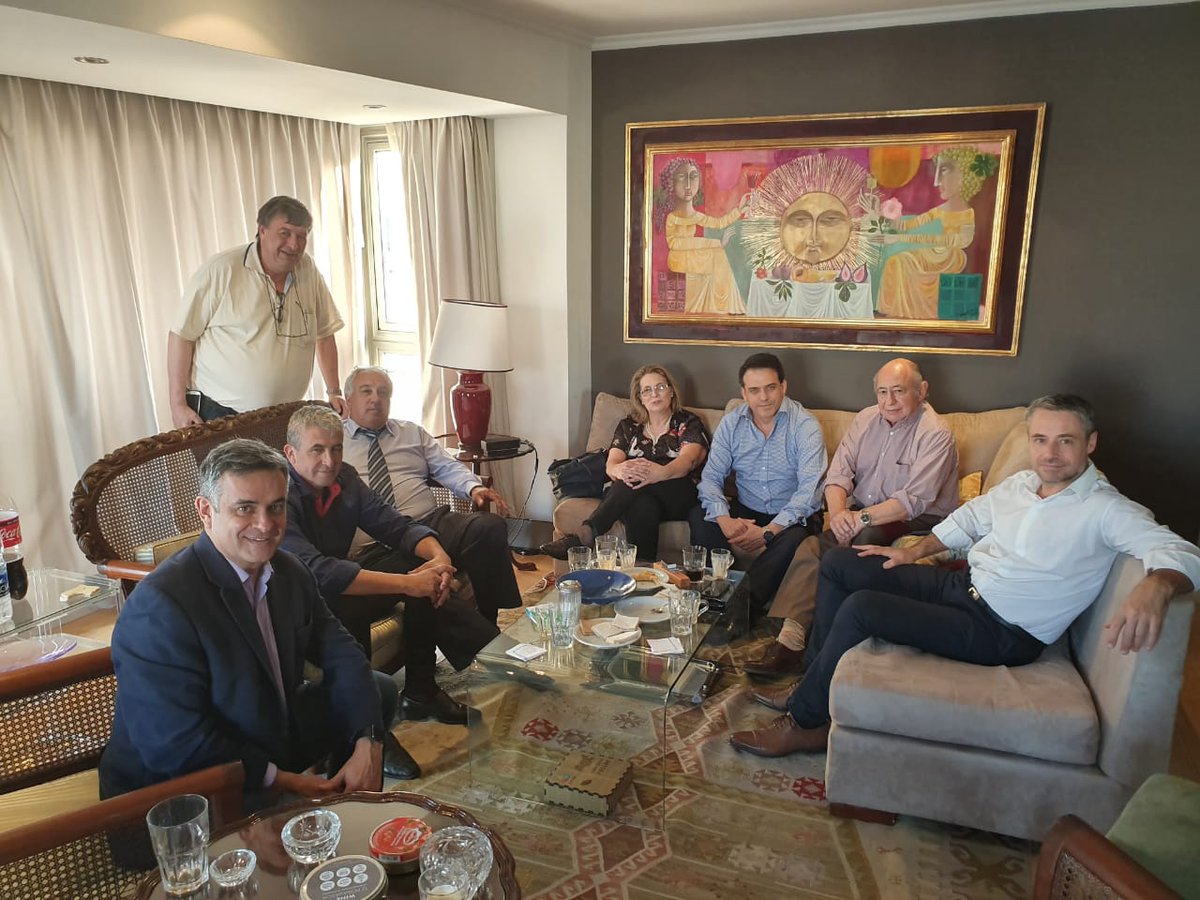 luisrosalesARG's tweet photo. Con las autoridades nacionales de la UCEDE hablando del futuro, que es liberal y ya comenzó....
Cc: @jlespert https://t.co/LRRtNBfsF9