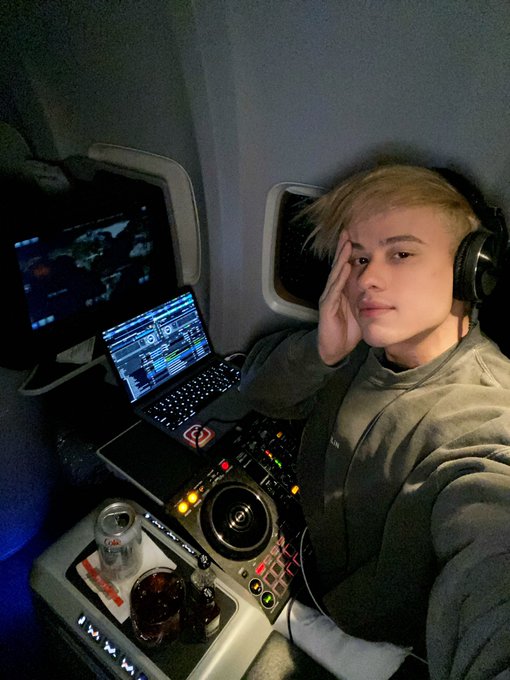Hello Zurich ?? https://t.co/bA7QdYXnq1