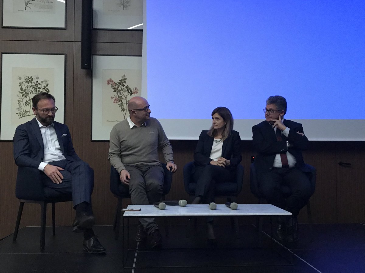 Table-ronde sur les bâtiments de demain seront-ils high tech ou low tech? avec⁩ Luc JEANSANNETAS  de <a href="/Syntec_Inge/">Syntec-Ingénierie</a> ⁦<a href="/PatrickMignola/">Patrick Mignola</a>⁩ ⁦<a href="/LaurentARNAUDLA/">Laurent ARNAUD</a>⁩ du ⁦<a href="/Cerema_IngTer/">CeremaTerritoires</a>⁩ et ⁦⁦<a href="/gallet_valerie/">Valerie Gallet</a>⁩