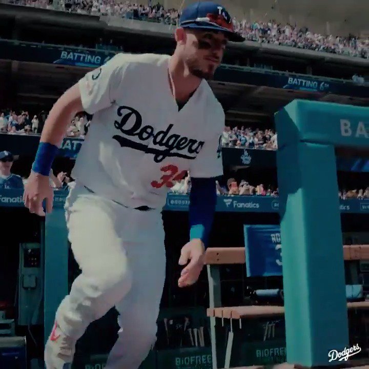 @Dodgers's photo on Silver Slugger