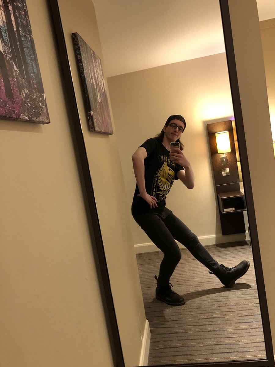 I’m not usually around any full length mirrors