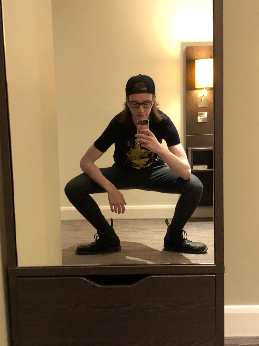 I’m not usually around any full length mirrors