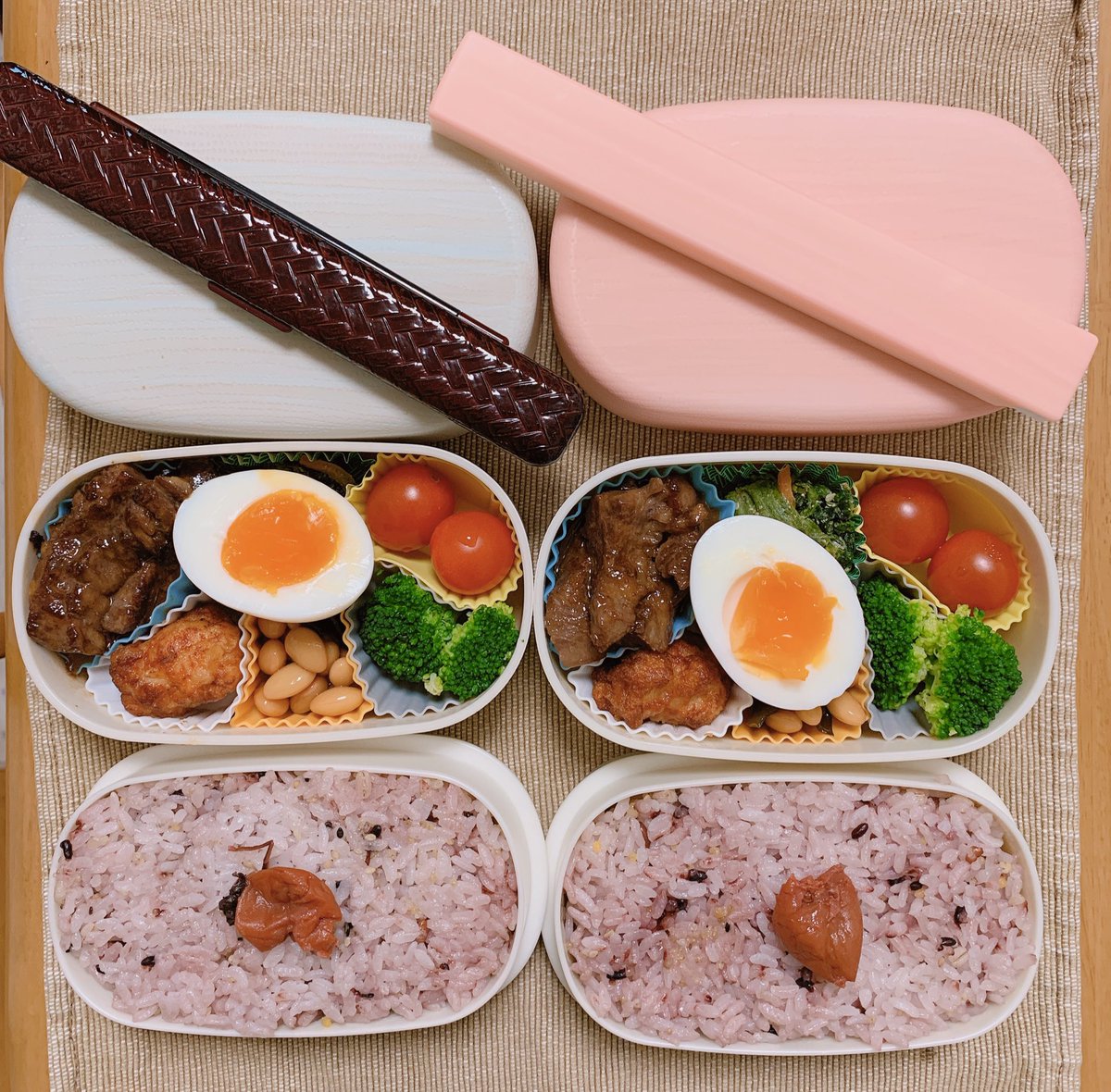Turuturucentokun 今日のお弁当 おかずは牛フィンガーステーキ 鶏の唐揚げ やさい豆 ほうれん草 の胡麻和え ブロッコリープチトマトゆで卵 ご飯は十五穀米 今週も楽しく作ることが出来ました 各々ぬかりなく お弁当 サラメシ 弁当男子 Turuturucentokun 今日のお弁当 おかずは牛フィンガーステーキ 鶏の唐揚げ やさい豆 ほうれん草 の胡麻和え ブロッコリープチトマトゆで卵 ご飯は十五穀米 今週も楽しく作ることが出来ました 各々ぬかりなく お弁当 サラメシ 弁当男子