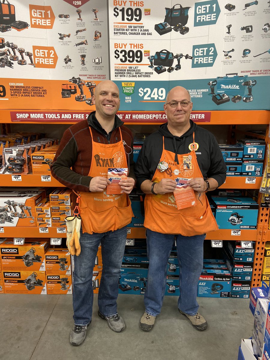 We want to Thank Ryan Abbott and Larry Holtz for their sacrifice and serving our country!! #D250 <a href="/jody_delicato/">Jody Delicato</a> <a href="/Matthew10903420/">Matthew Walker</a> <a href="/RobD250/">Rob Dyer</a> <a href="/DebraBakerHD/">Debra Baker-Murph</a>