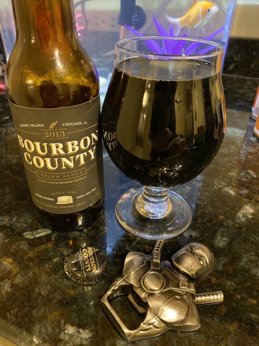 Happy #StoutDay y’all! 🍻🍻 #Cheers #Beer #Stout #BourbonCountyBrandStout #InternationalStoutDay