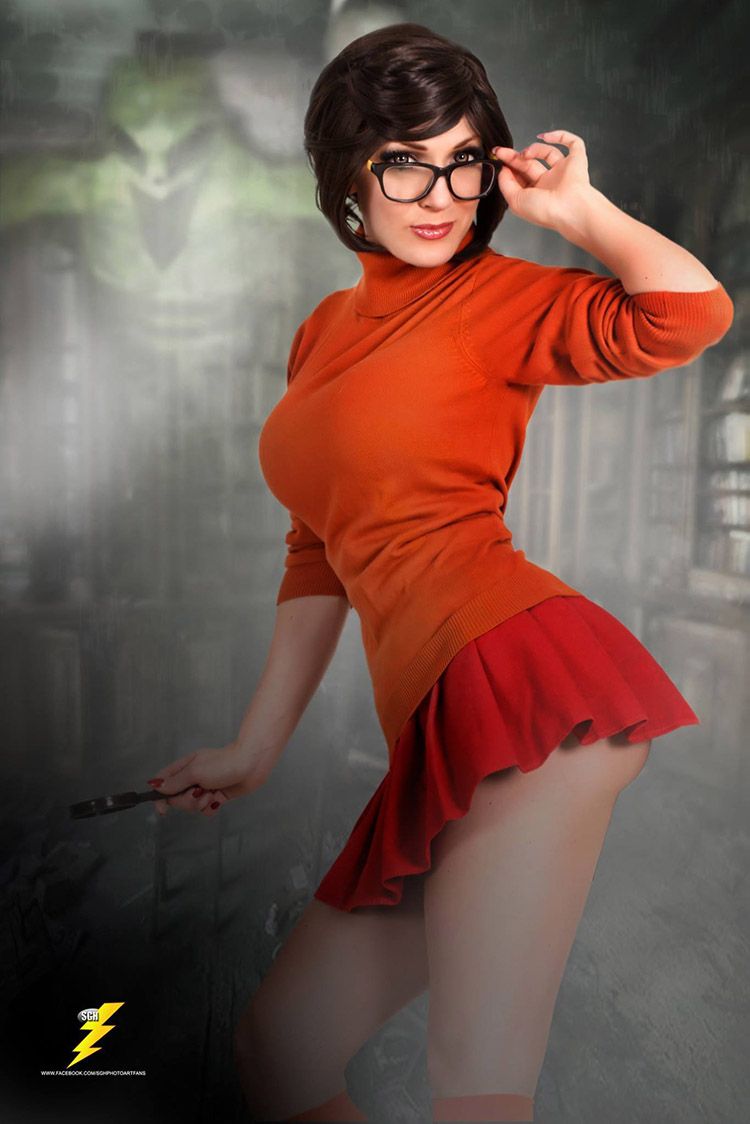 Velma dinkley cosplay as Kristen Hughey. #girls. 