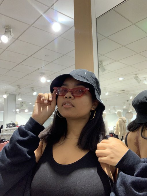 teehee https://t.co/zQoQetAg6y<a href="/tag/newprofilepic"class="tags"><span>#newprofilepic</span></a>