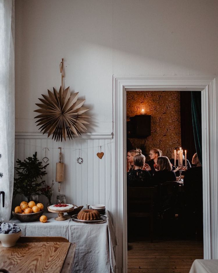 myscandihome's tweet photo. Trend alert: This is What The Swedes Are Decorating Their Homes With This Christmas: https://t.co/xW3vj86Auq (and you can make it yourself!) https://t.co/ZbxvFTyejQ