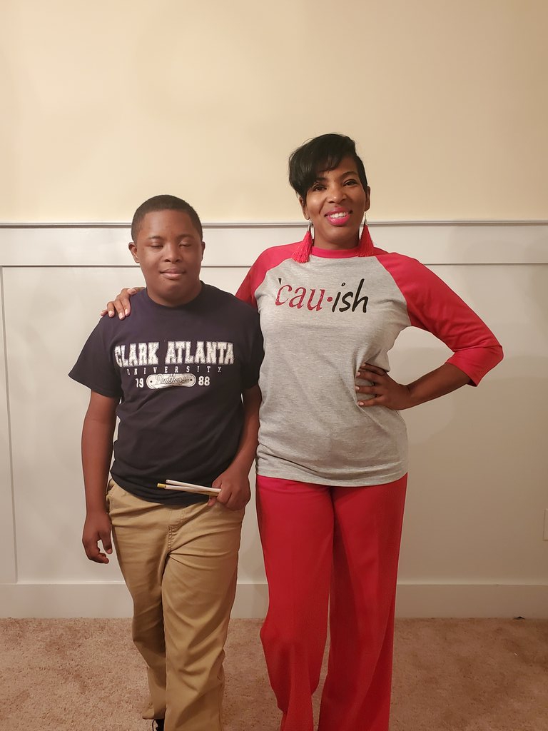 MediaCae's tweet photo. It's S.W.A.G Friday @APSClevelandAve and the Merriells are representing CAU. We See What Achievement Gets. It's never too early to talk about college. It's an AUC thang today. #CAU #MoBrown #Morehouse #Spelman https://t.co/VaRJIrHUH3
