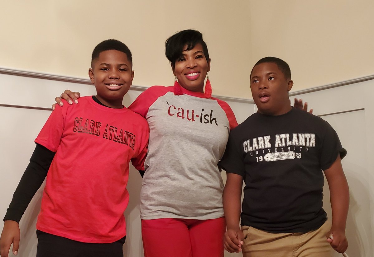 MediaCae's tweet photo. It's S.W.A.G Friday @APSClevelandAve and the Merriells are representing CAU. We See What Achievement Gets. It's never too early to talk about college. It's an AUC thang today. #CAU #MoBrown #Morehouse #Spelman https://t.co/VaRJIrHUH3