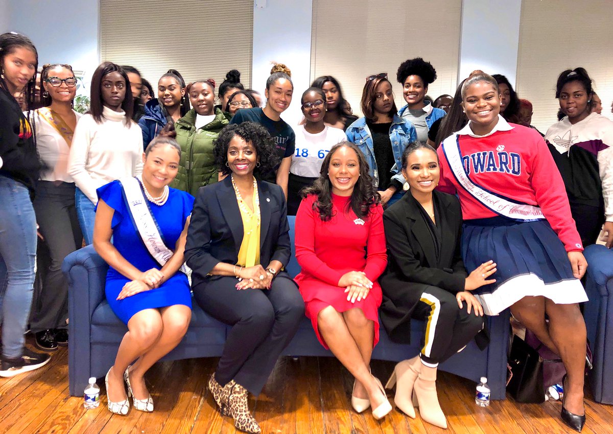 Jennifer Thomas (@jtmediaready) on Twitter photo About last night... another full circle moment! More than 30 yrs after l served as Miss <a href="/HowardU/">Howard University</a> , l joined the current 👸🏽 and two other former queens 👑 in an uplifting panel. Great job, Miss <a href="/howarduchsoc/">Cathy Hughes School of Communications</a>! 💙❤️#professorlife #HBCUs #Collegequeens #thinklikeaqueen About last night... another full circle moment! More than 30 yrs after l served as Miss <a href="/HowardU/">Howard University</a> , l joined the current 👸🏽 and two other former queens 👑 in an uplifting panel. Great job, Miss <a href="/howarduchsoc/">Cathy Hughes School of Communications</a>! 💙❤️#professorlife #HBCUs #Collegequeens #thinklikeaqueen