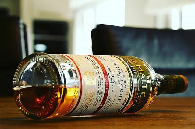 MaltSamples's tweet image. Glenallachie 24-Hunter Laing

#superiorpropakket 
#singlemaltsamples
#whiskycadeau
#topwhisky 
#hunterlaing
#hunterlaingwhisky 
#independentbottler 
#indiewhisky 
#twitter