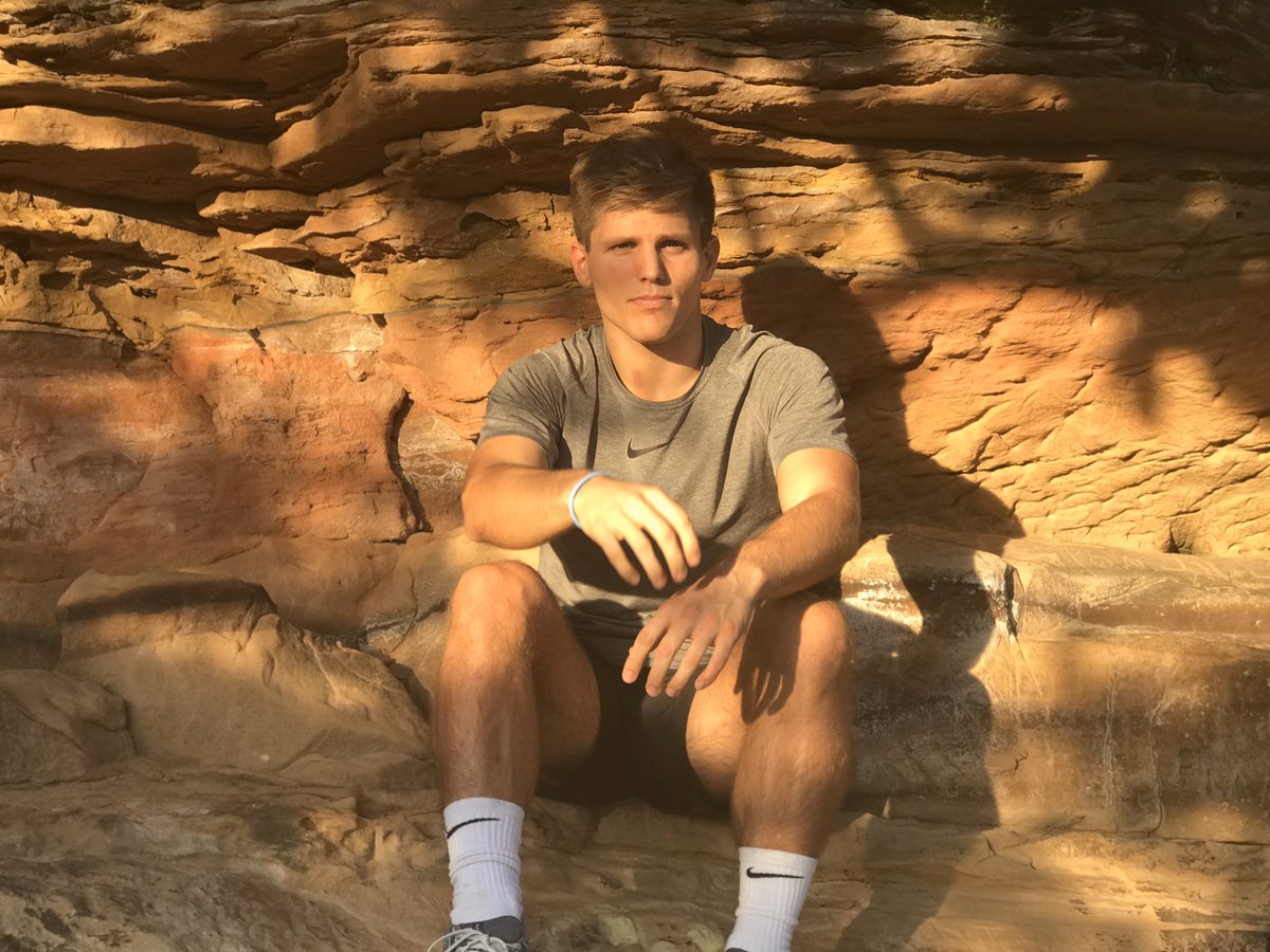 jakewaldrop17's tweet photo. #manchild https://t.co/Oe9tDBApyC