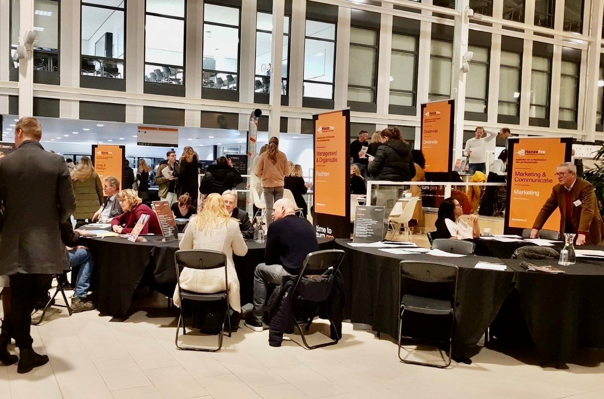 We kunnen terugkijken op een geslaagde informatieavond voor professionals! De avond gemist? Bezoek onze volgende informatieavond op 23 januari 2020 of ga naar hanzepro.nl voor meer informatie over al onze (deeltijd-) opleidingen en cursussen. #hanzepro #levenlangleren