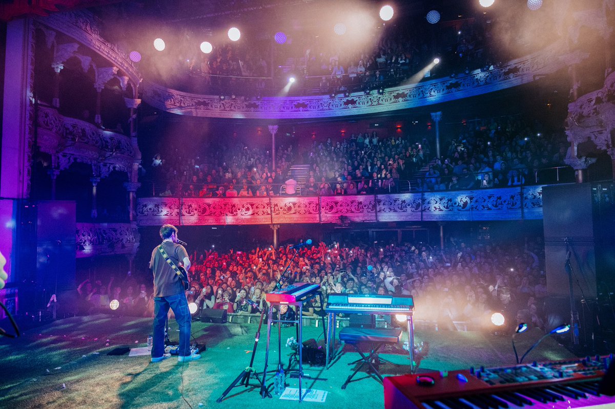 THE PONY TOUR: DUBLIN, OLYMPIA THEATRE ... THANK U SO MUCH , U ARE AMAZING EVERY TIME 🍀🇮🇪💚 [photos by alexandra waespi]