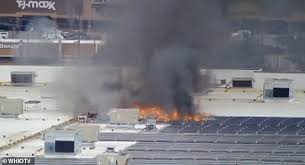 dapstats's tweet photo. $TSLA $TSLAQ

Hey @elonmusk, for some reason, these three images seem appropriate together.

#CyberFail #Bankwupt #SolarFires #StarFlopper 

Hey [at] <everyone>, invest appropriately.

HT @GerberKawasaki @CathieDWood https://t.co/ON0Dz1UH5G