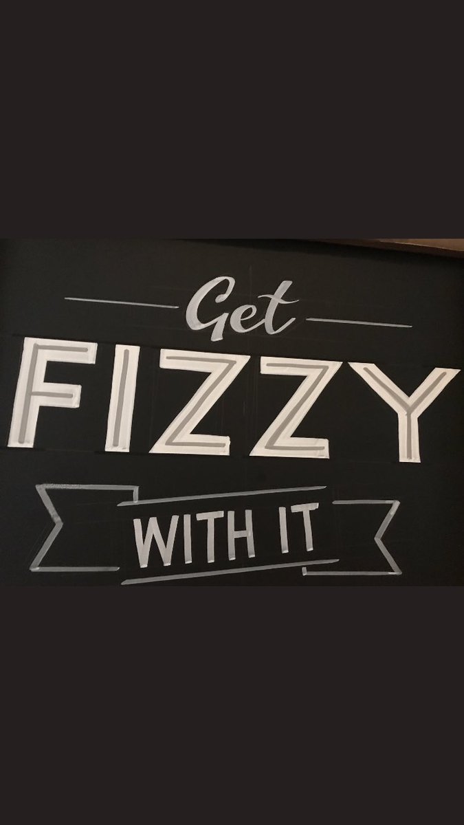 horseandfarrier's tweet photo. FIZZ FRIDAY ! ! Amazing prices on selected sparkling wines or Prosecco from 5pm. Come down - get fizzy with us!! #hydesbrewery #gatley #horseandfarrier #letsgetfizzy #cheadle #stockport #wine #prosecco #fizzfriday https://t.co/0mQGnK33mL