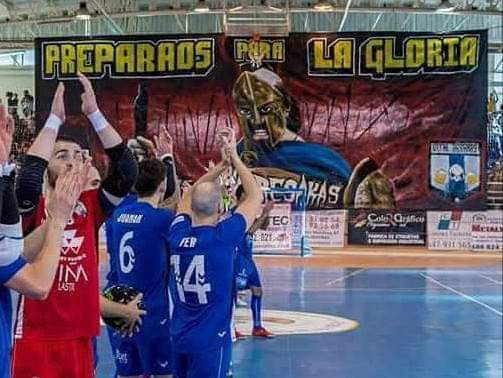 aurecape's tweet photo. Con vosotros empezó todo!!
Porque no volver?? @UltraResakas 💪💪 https://t.co/boaH7kjN4N