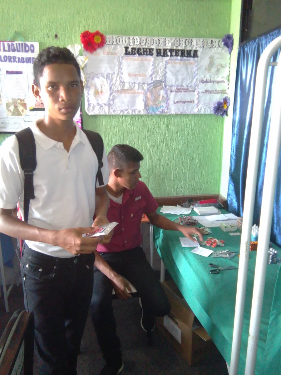 AsobiesT's tweet photo. @AsobiesT Realiza Jornada Medico Asistencial con Motivo a la Semana Aniversaria del Estudiante Universitario y los 41 Años de la Creación de ASOBIES y hace Entrega de Medicamento a Bachilleres de Nuestra Casa de Estudio, Personal Administrativo, Docentes y Apoyo Ambiental. https://t.co/A3bHCnb8Yq