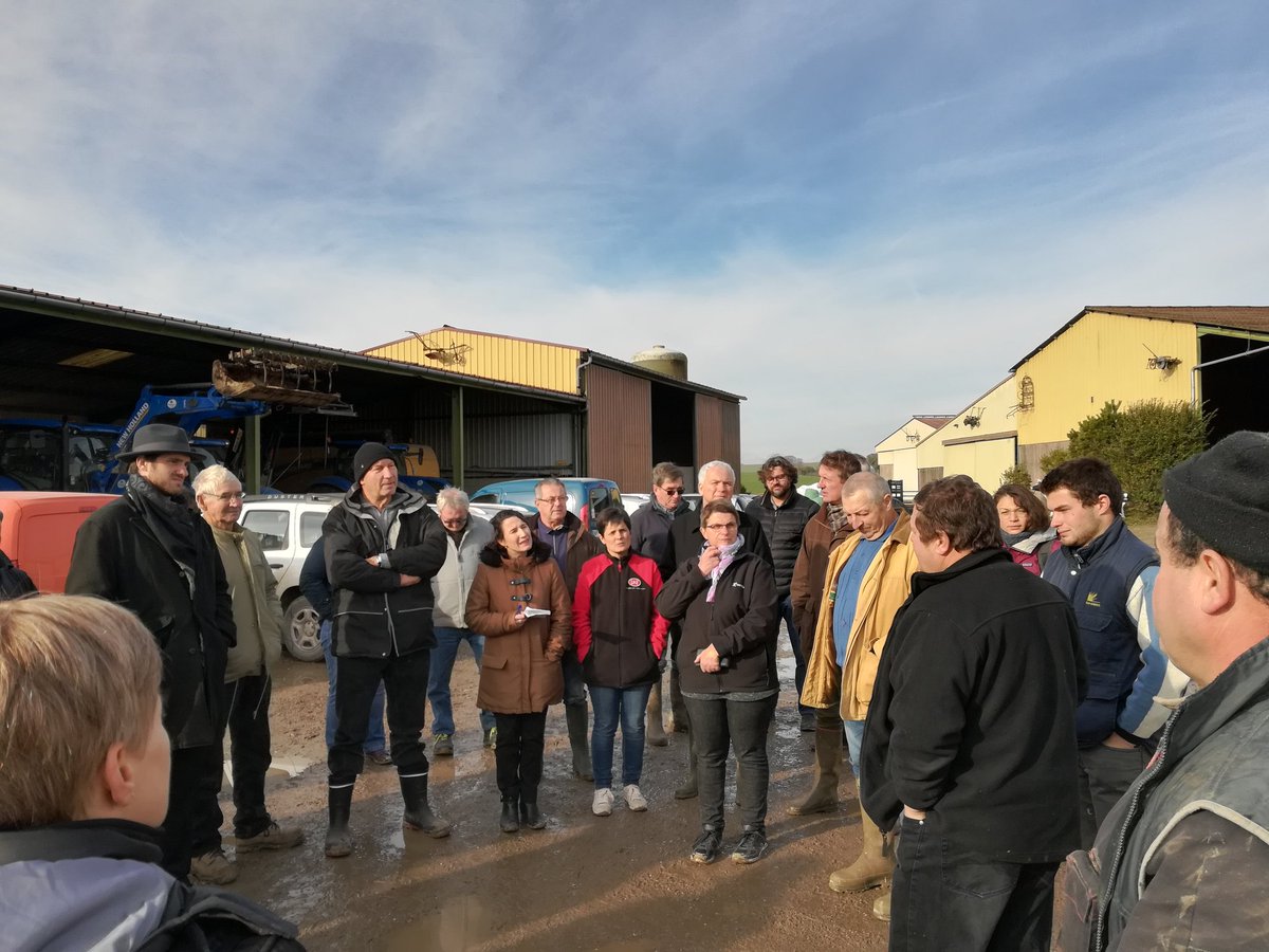 Échange avec les représentants de l'état au GAEC St Marcellin : Périmètre de protection de captages incohérents, prix du lait, diversification, agribashing...