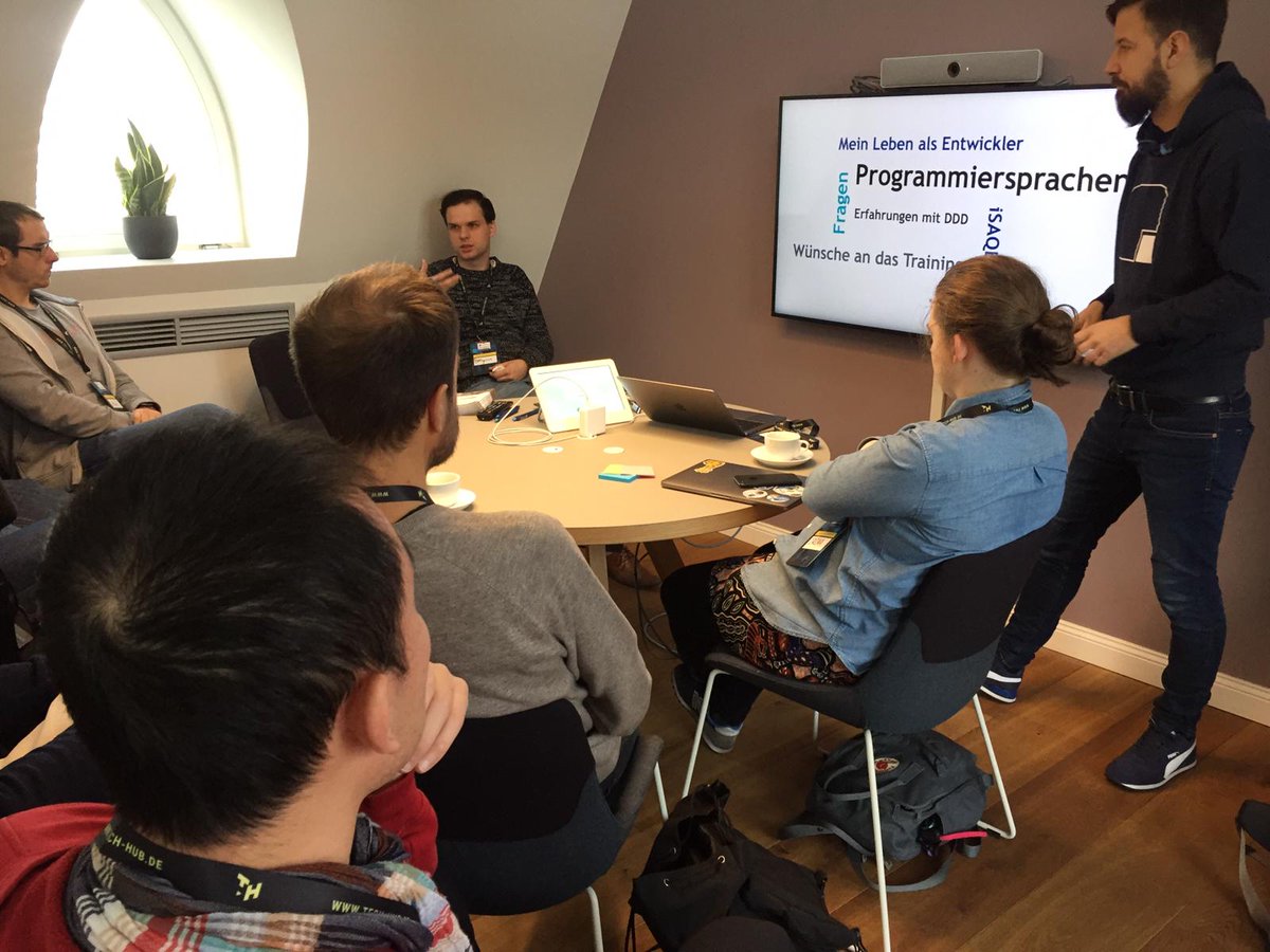 devcampIT's tweet image. Die Workshops laufen auf dem #DevCamp19 in #Hamburg ❤️