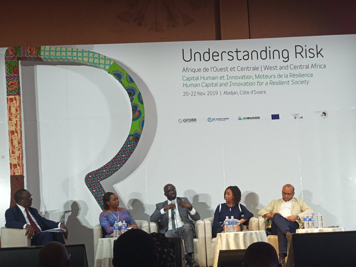 falher3's tweet image. Panel de haut niveau actuellement à Abidjan #UnderstandingRisk #SotMAfrica2019 sur les atouts du #Numerique  et de la #Jeunesse dans la Construction d&apos;une Société #Résiliente animé par @nnenna @ksyDaily  Ministre  @guimbasaidou du #Niger Mme #Lidan Nanan Vallé à #UR2019 @GFDRR