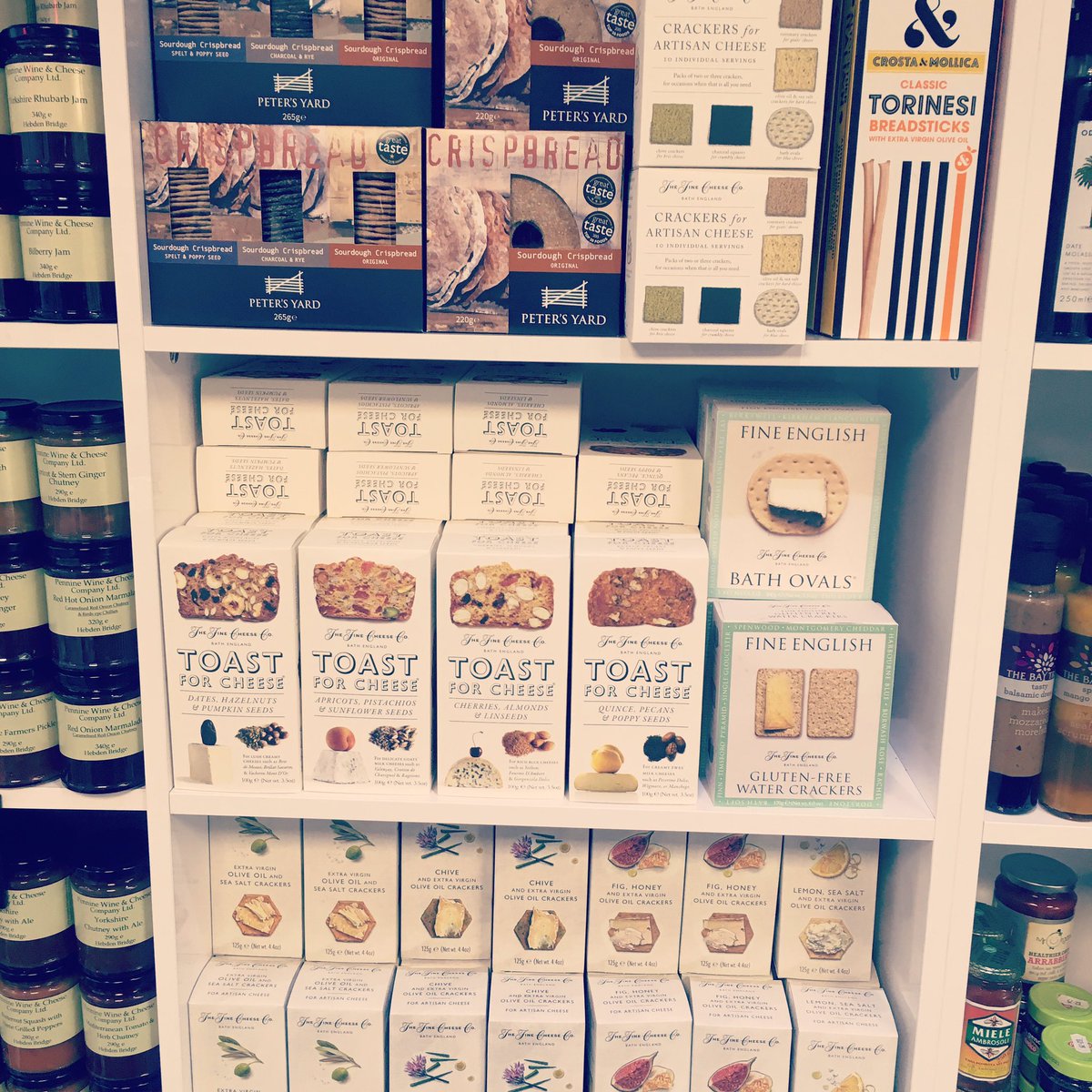 wine_cheese_co's tweet photo. Did you get that one out of a cracker???

#crackers #cheesereceptacles #biscuits #toast #forcheese #cheese #cheesemonger #deli #hebdenbridge #todmorden #mytholmroyd #wineandcheese https://t.co/bmgFBOjKOB