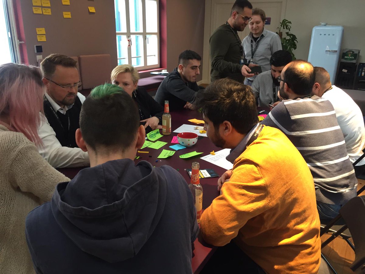 devcampIT's tweet image. Jetzt wird&apos;s knifflig. #WE #PLAY #TECH @devcampIT in #Hamburg