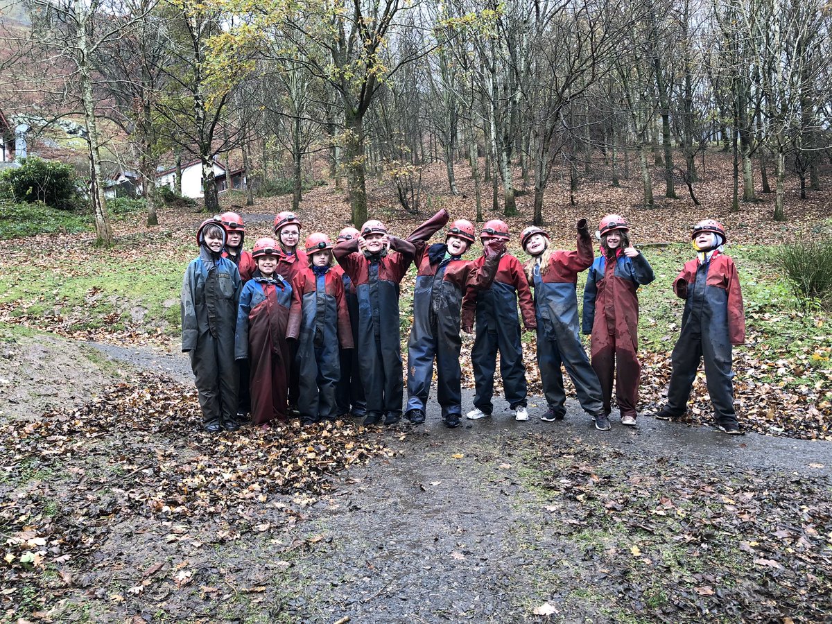 teamhowtown19's tweet photo. Final morning for team Fiennes caving and reflecting on this weeks adventures! 🥾 #caving #adventures #challenge #team https://t.co/Fhhej1jZkf