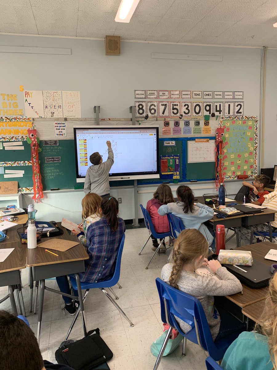 MrsRobbinsMath's tweet photo. Love when a student reaches their math goal! This student had a goal set to teach the class and he rocked it ! @dealschool #dstherealdeal https://t.co/98NYEioXuP