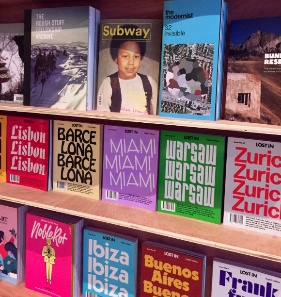 designmcr's tweet photo. @rare_mags collect magazines, so you can collect magazines! π°πππ»
Theyβll be on Level 3 of The @BridgewaterHall today so head on up, say hello and pour over delicious print and part some coin with exclusive DM merchandise.
https://t.co/lrxCi8dJ68
#DM19 #DM19Conference https://t.co/g1ee5L6tUh